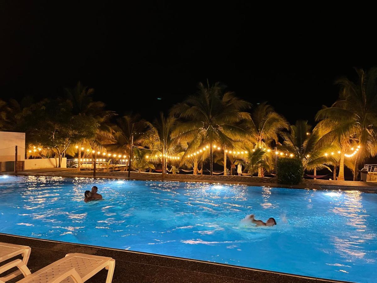 Resort Playa Azul Departamentos Frente Al Mar Tonsupa Zewnętrze zdjęcie