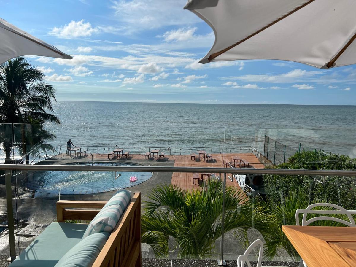 Resort Playa Azul Departamentos Frente Al Mar Tonsupa Zewnętrze zdjęcie