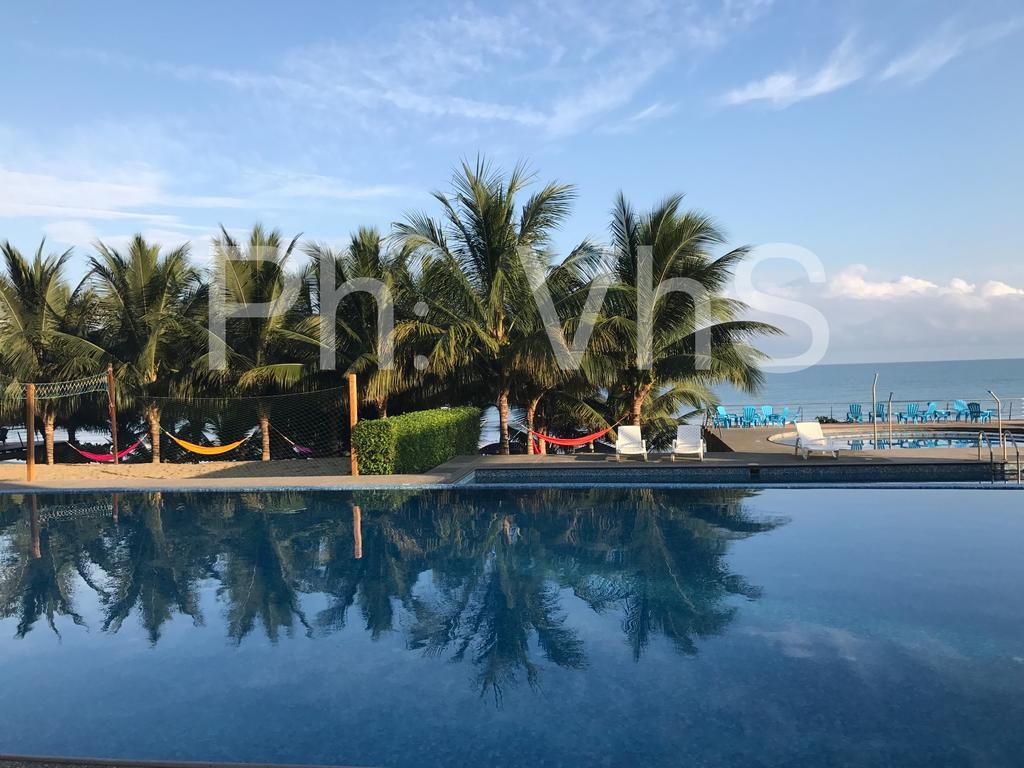 Resort Playa Azul Departamentos Frente Al Mar Tonsupa Zewnętrze zdjęcie