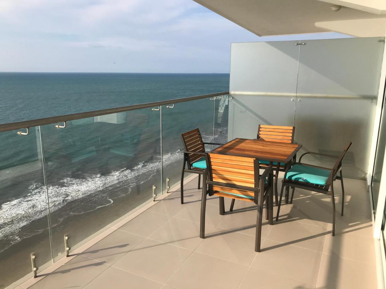 Resort Playa Azul Departamentos Frente Al Mar Tonsupa Zewnętrze zdjęcie