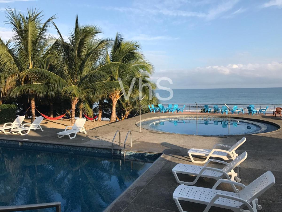 Resort Playa Azul Departamentos Frente Al Mar Tonsupa Zewnętrze zdjęcie